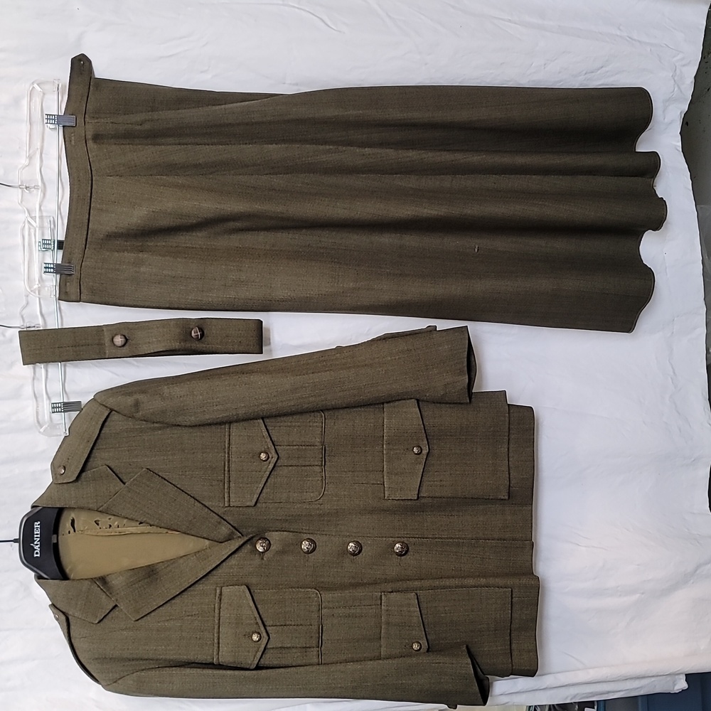 Bespoke military 3pce (repro. 1940s) servicewoman suit Mish